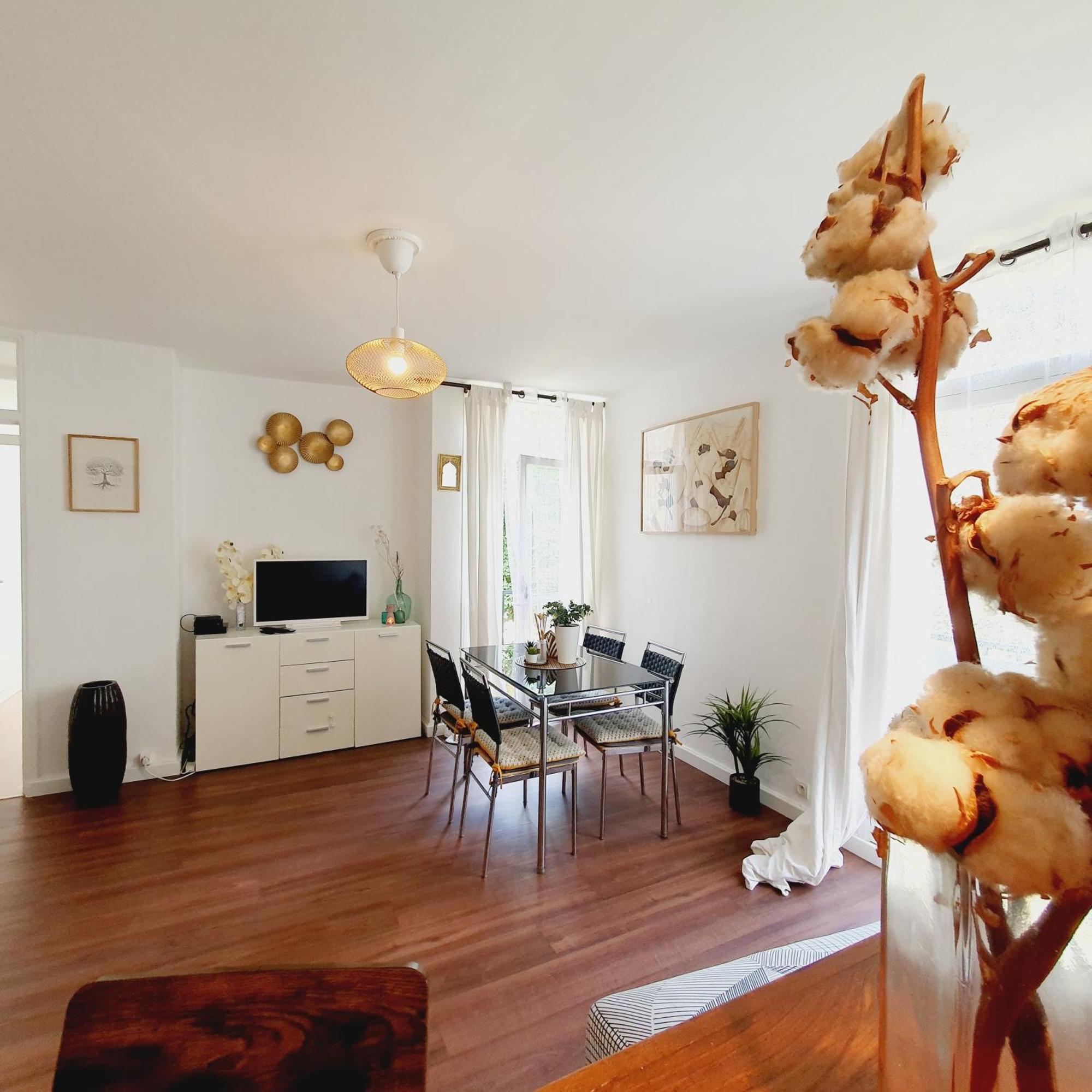 Sejour Cosy Pres De Paris T3 Cuisine Ouverte Et Bar Ris-Orangis Exteriör bild