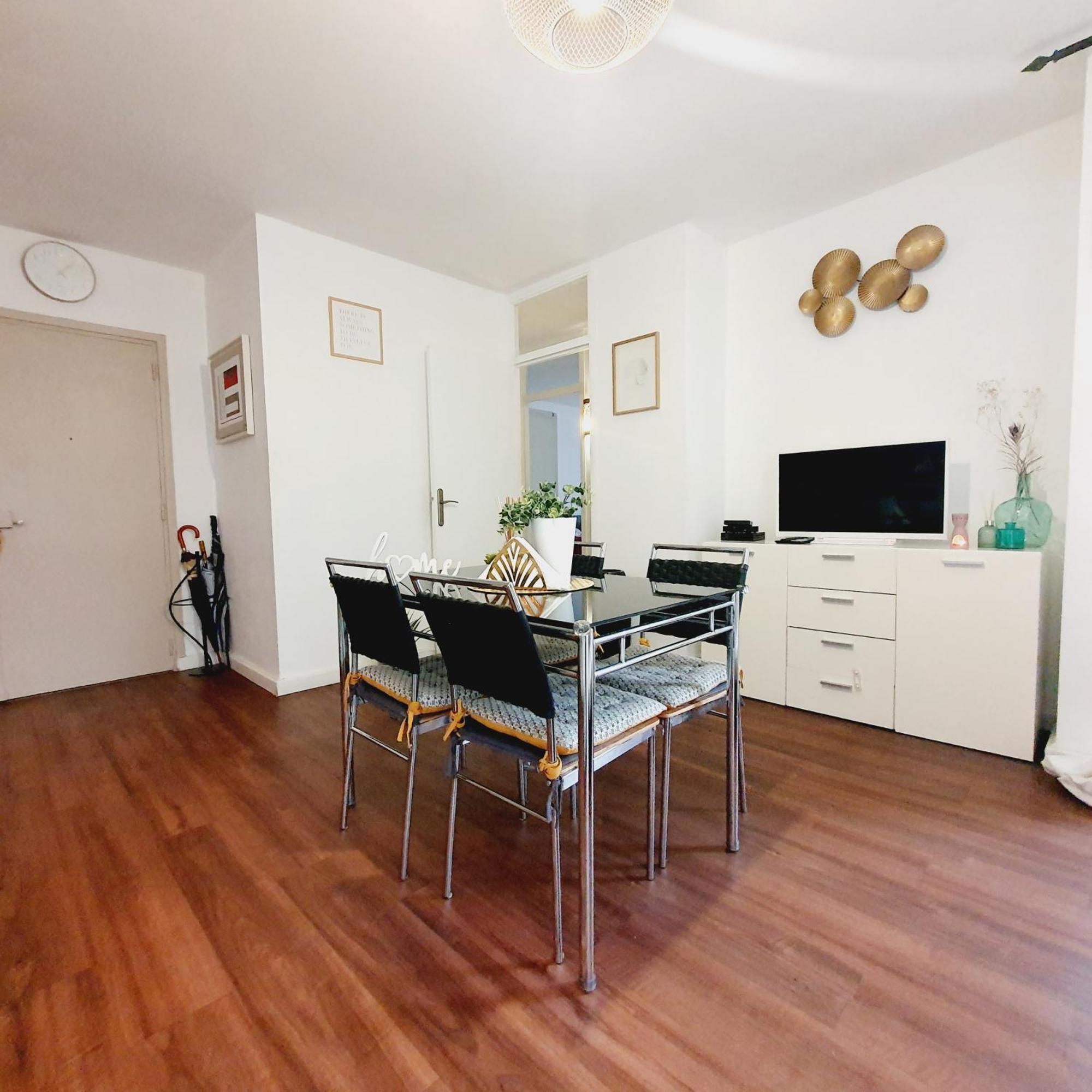 Sejour Cosy Pres De Paris T3 Cuisine Ouverte Et Bar Ris-Orangis Exteriör bild